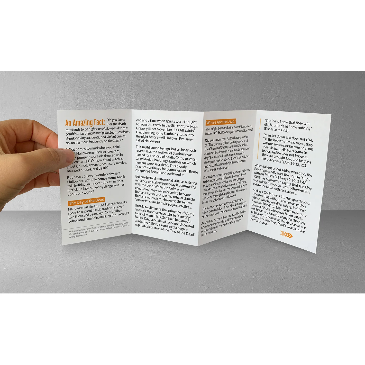 AFacts Tracts (100/pack): Halloween: Is it a treat or a trick? by Amazing Facts - Image 3